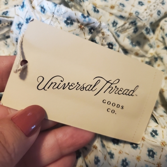 NEW Universal Thread Balloon Long Sleeve Tie-Front Blouse - Picture 10 of 12